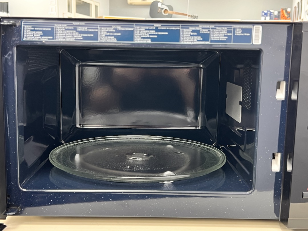 Микроволновая печь Samsung MS23F302TQK