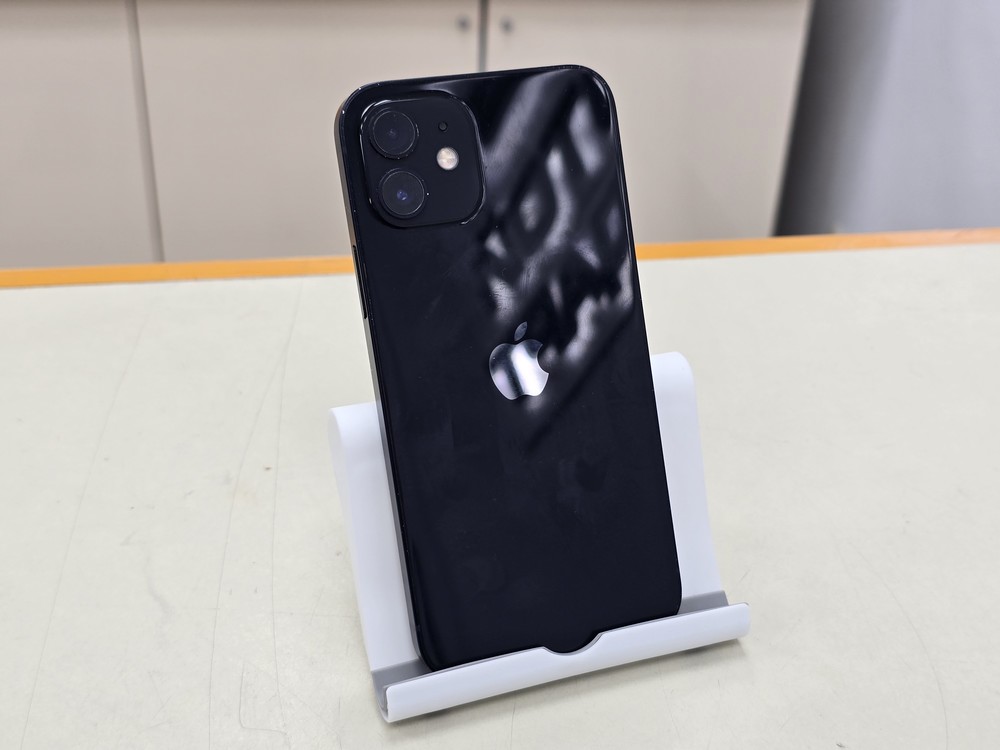 Смартфон Apple iPhone 12 128Gb