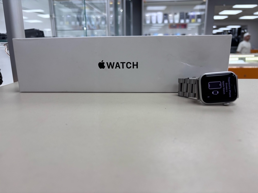 Смарт-часы Apple Watch SE 2022 40mm