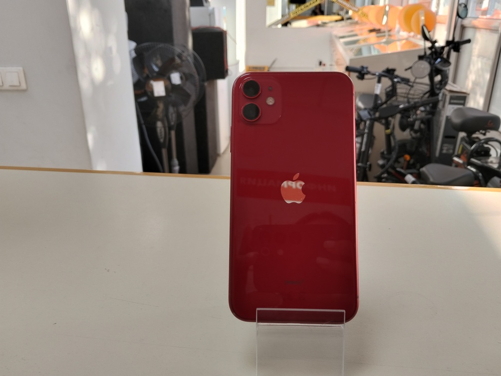 Смартфон Apple iPhone 11 64Gb