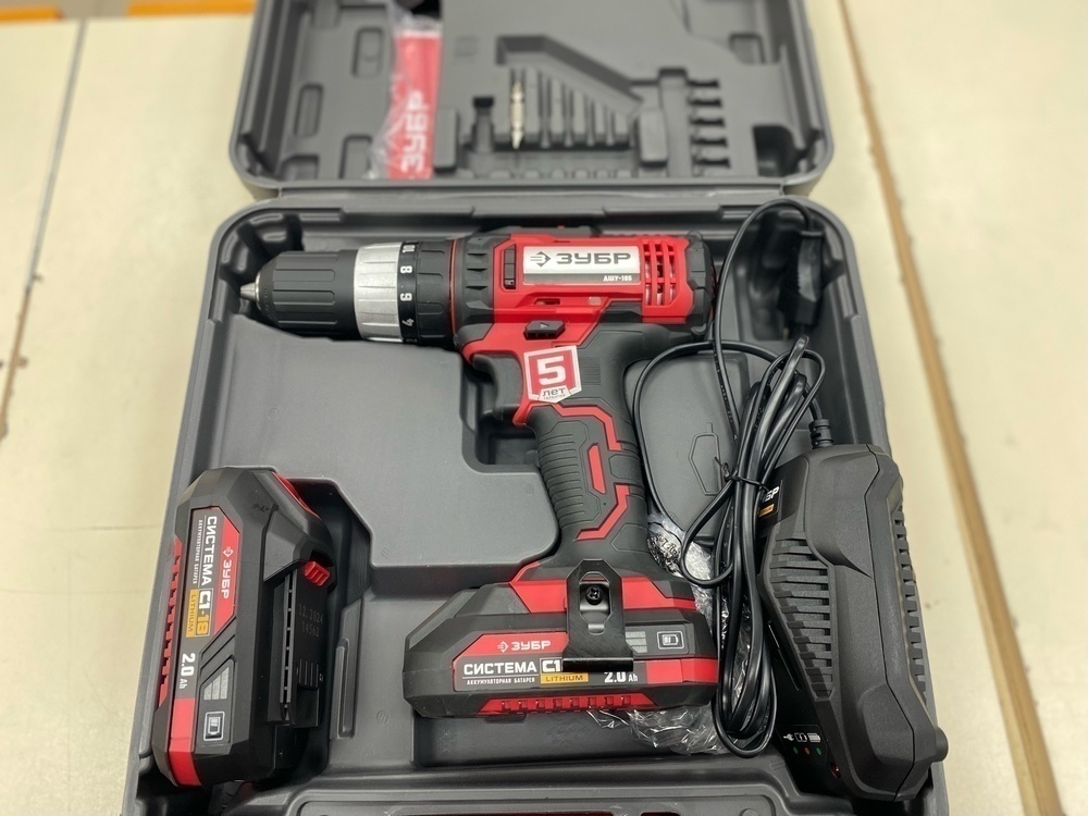 Шуруповерт Зубр ДШУ-185-22