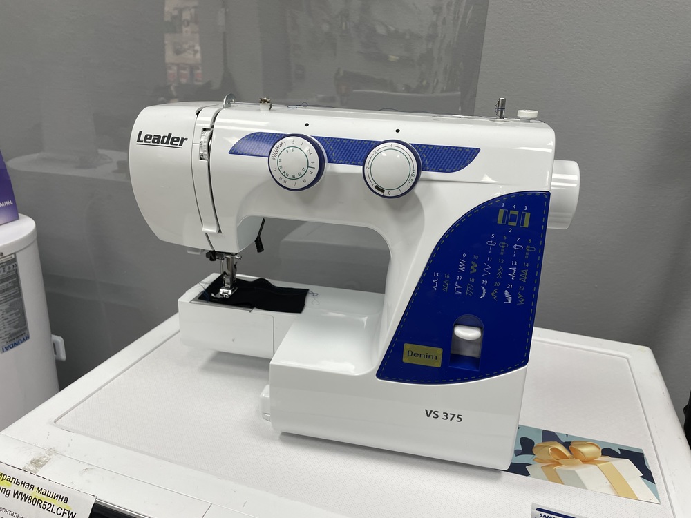 Швейная машина Leader VS 375