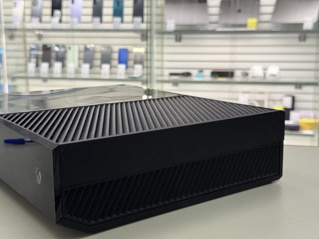 Игровая приставка Xbox One 500Gb