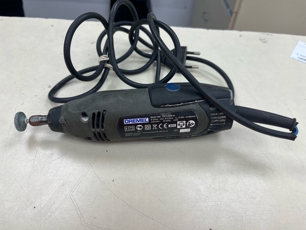 Гравер Dremel 300