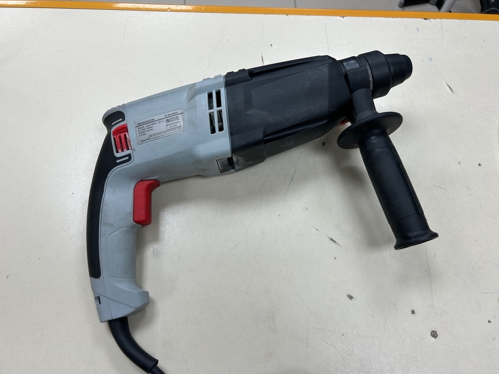 Перфоратор Ресанта П-28-800К