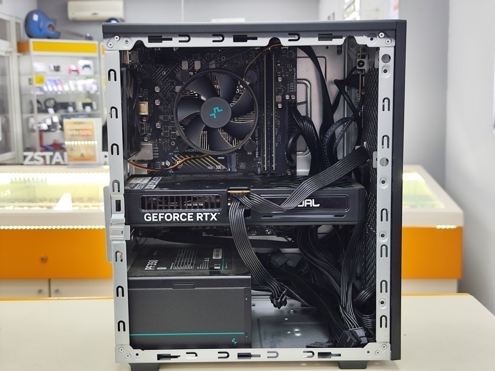 Системный блок DEXP; Core I5-12400F, Geforce RTX 5050, 16 Гб, 500 Гб, Нет