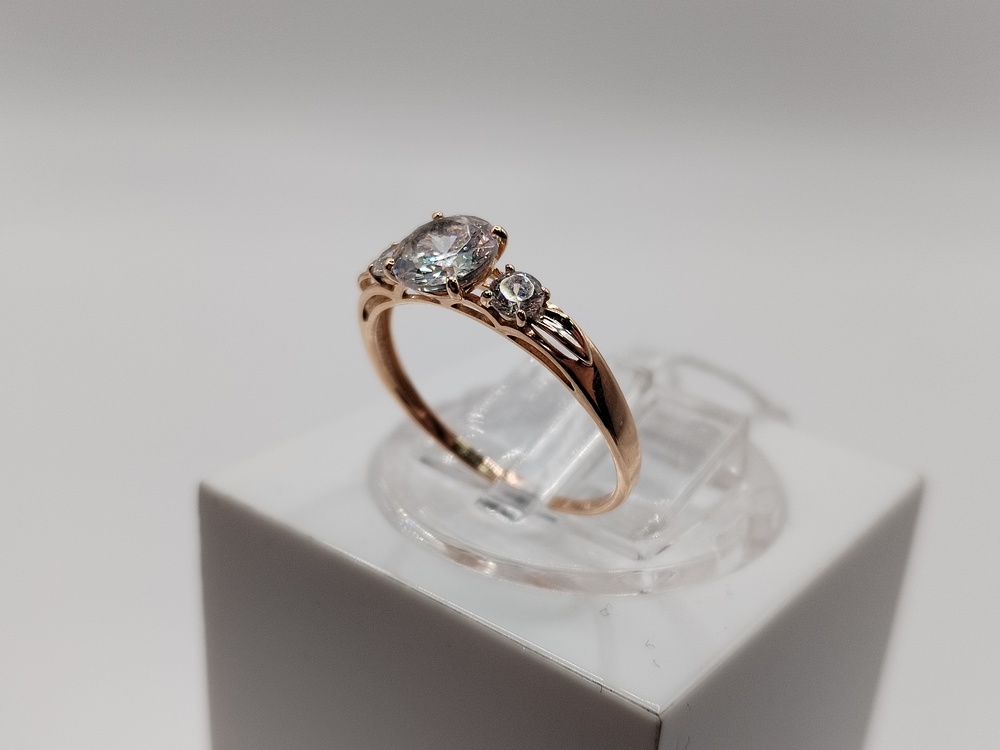 КОЛКМИ585 КОЛЬЦО С КАМНЯМИ (Au 585)