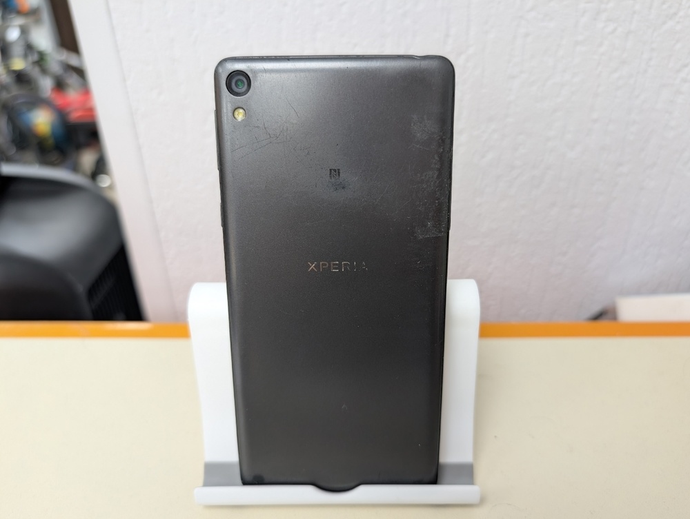 Смартфон Sony E5 F3311
