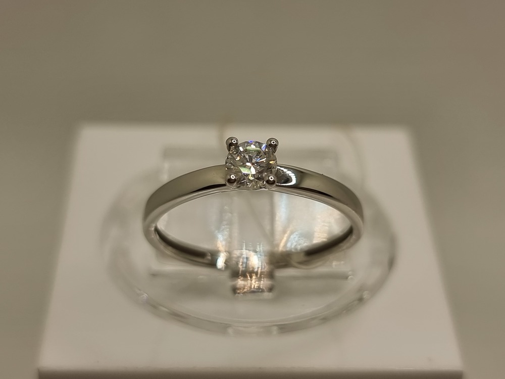 К0811-220 КОЛЬЦО БРИЛЛИАНТ (Au 585)