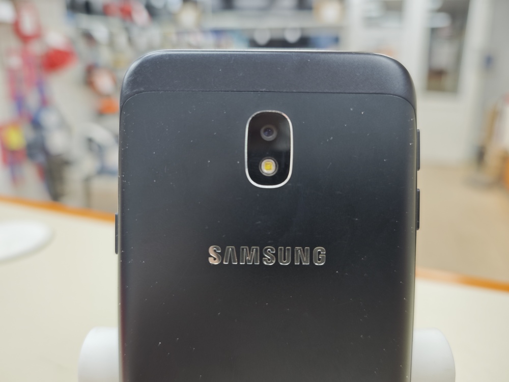 Смартфон Samsung Galaxy J3 (2017) 2/16