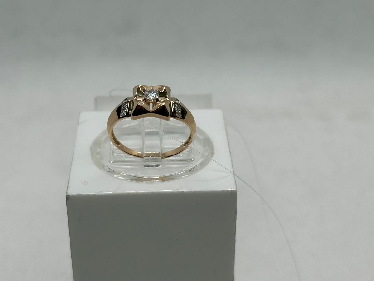 КОЛЬЦО С КАМНЯМИ (Au 585)