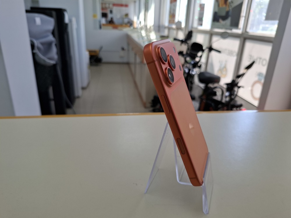 Смартфон Apple Iphone 17 Pro 256Gb eSim