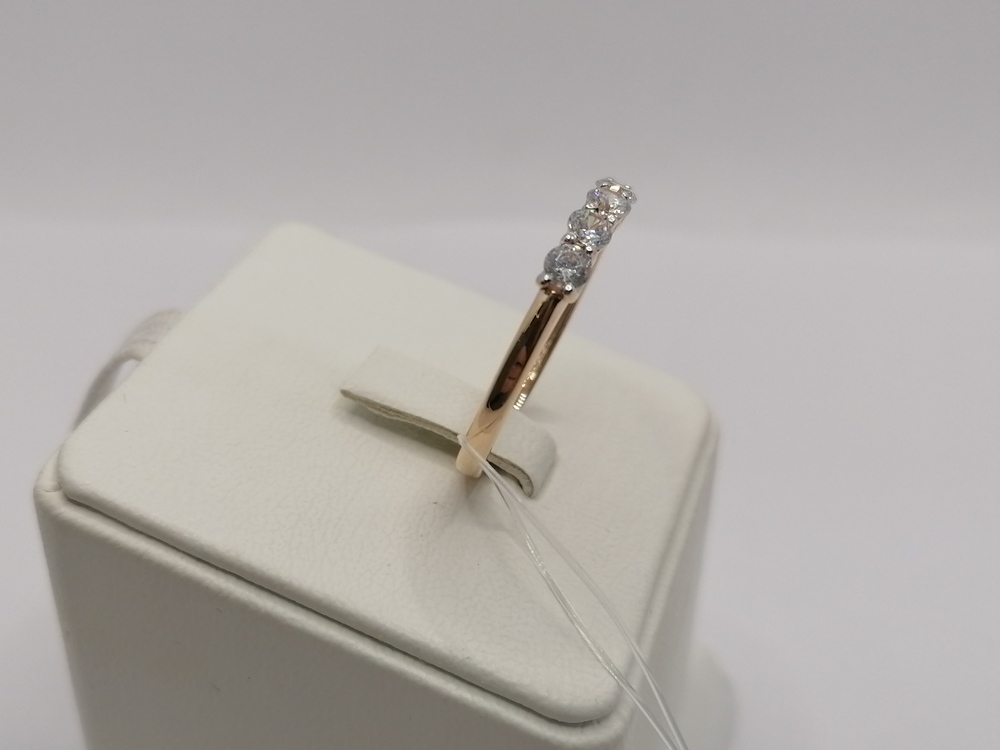 КОЛЬЦО С КАМНЯМИ (Au 585)