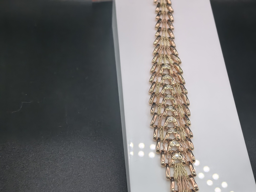 Б585 БРАСЛЕТ С КАМНЯМИ (Au 585)