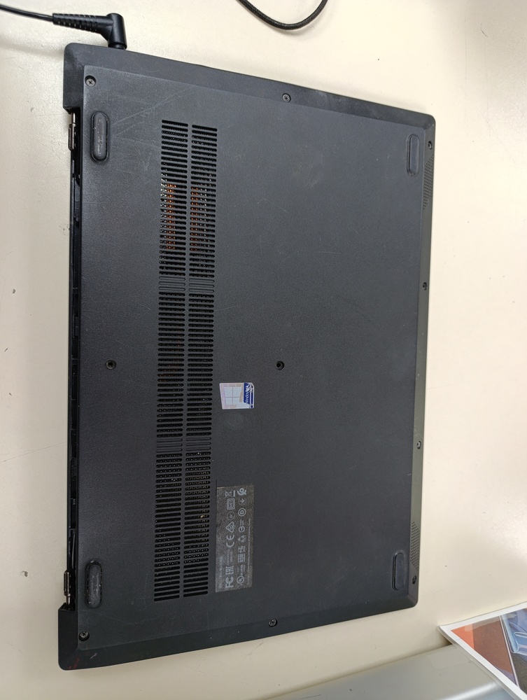 Ноутбук Lenovo **; A6-9225, Radeon R4 series, 4 Гб, 256 Гб, Нет