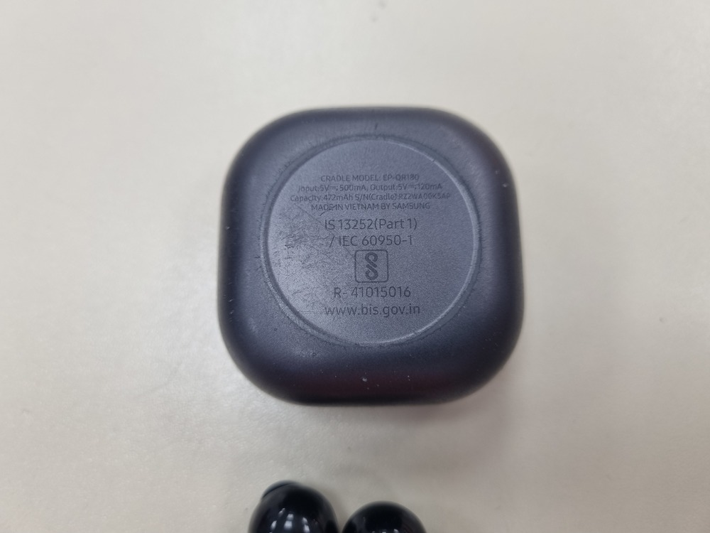 Наушники беспроводные Samsung Buds Live