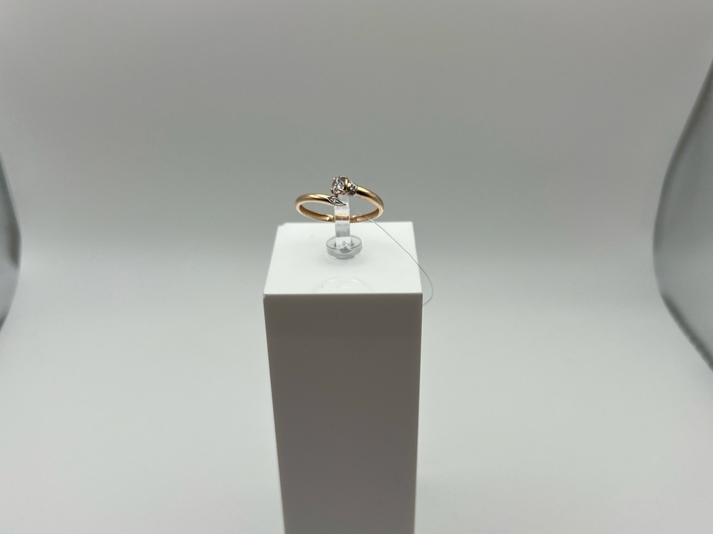 КОЛЬЦО С КАМНЯМИ (Au 585)