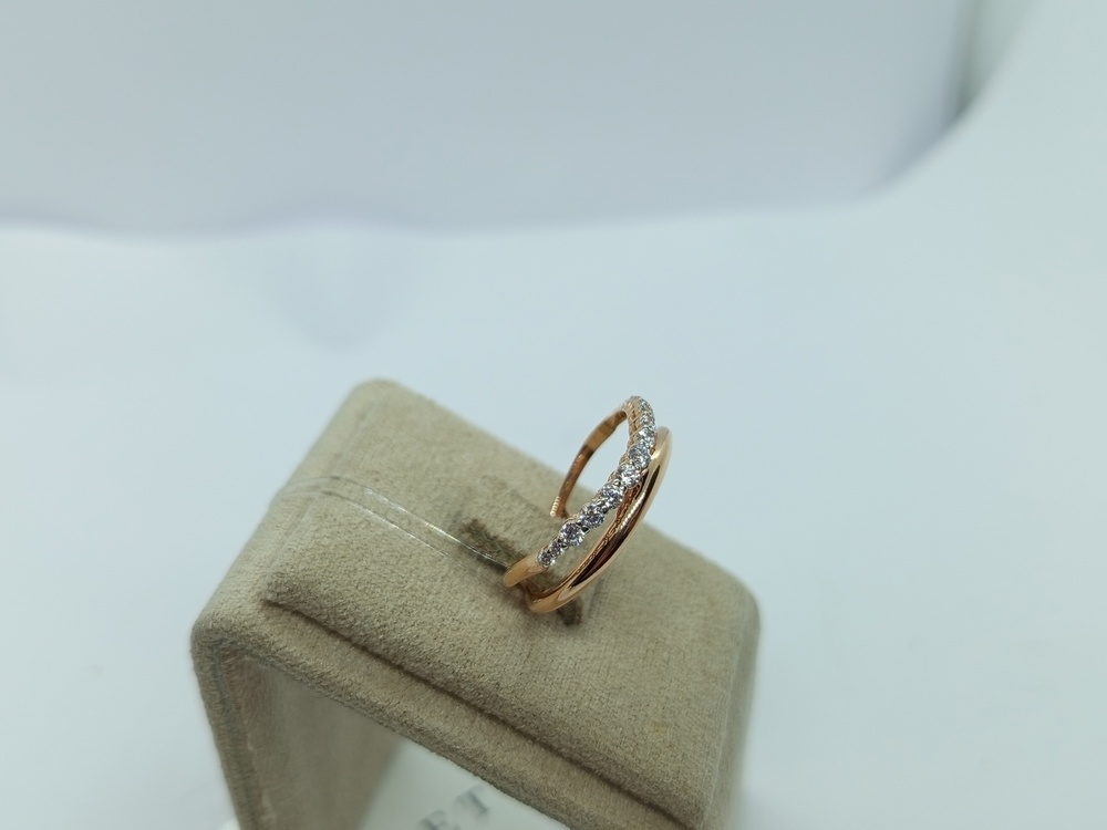 КОЛЬЦО С КАМНЯМИ (Au 585)