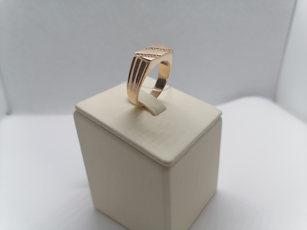 К20 КОЛЬЦО ПЕЧАТКА с камнями (Au 585)