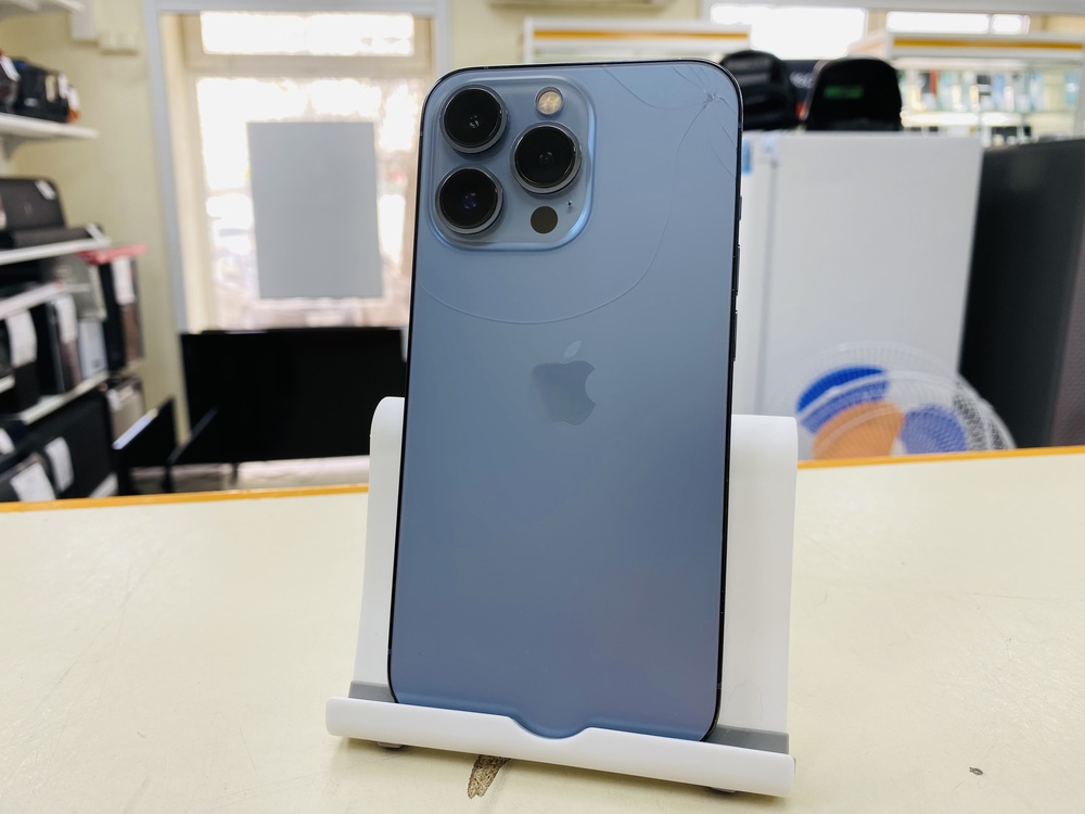 Смартфон Apple iPhone 13 Pro 128Gb