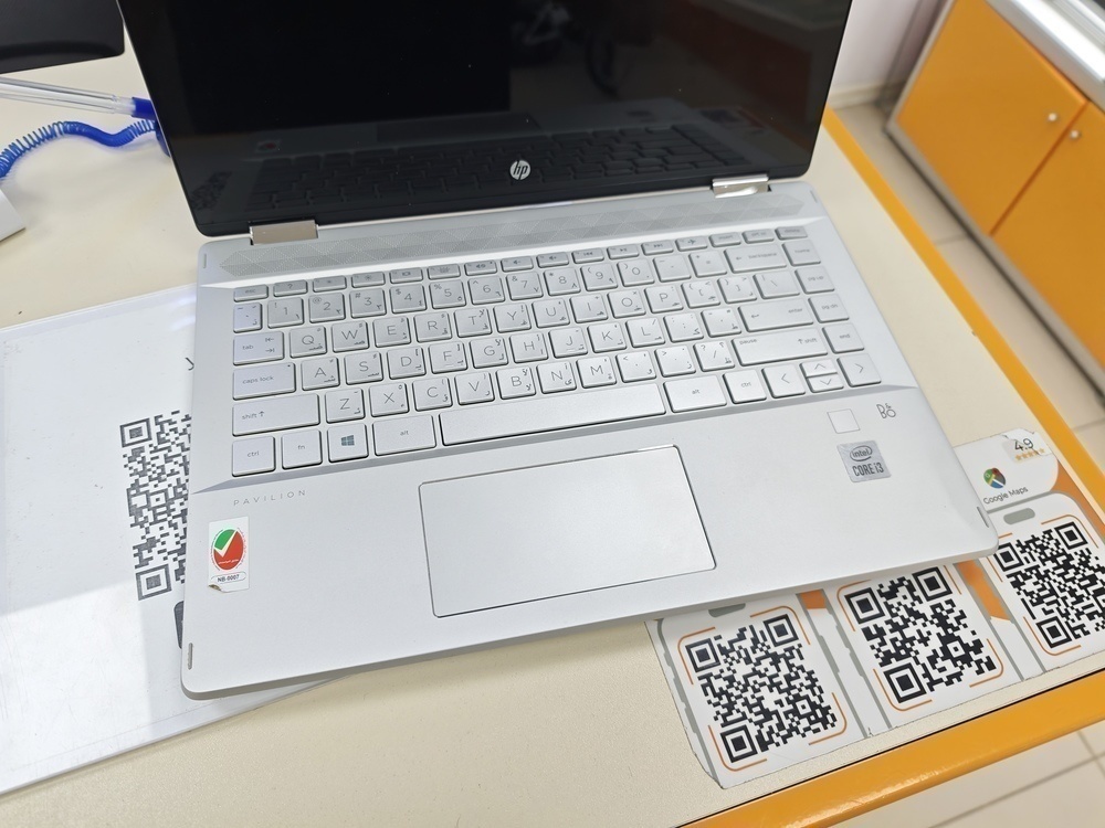 Ноутбук HP; Core i3-10110U,  Intel(R) Graphics, 4 Гб, 256 Гб, Нет