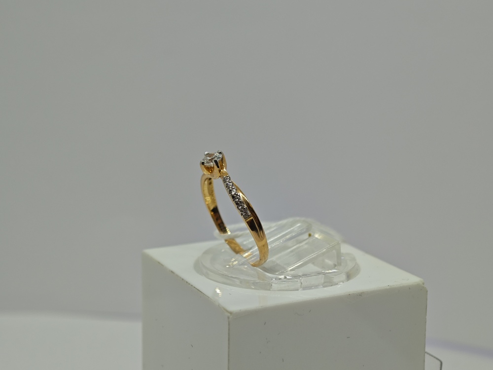 КОЛКМИ585 КОЛЬЦО С КАМНЯМИ (Au 585)