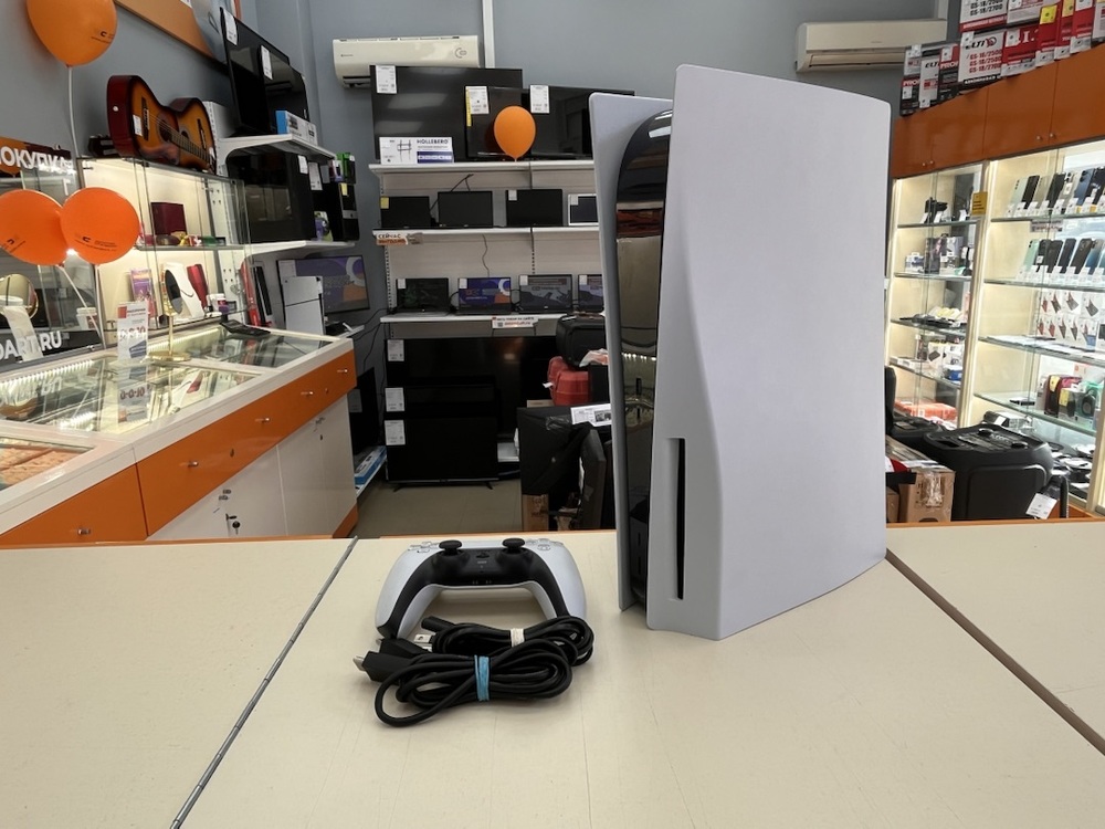 Игровая приставка PlayStation 5 825Gb (С дисководом)