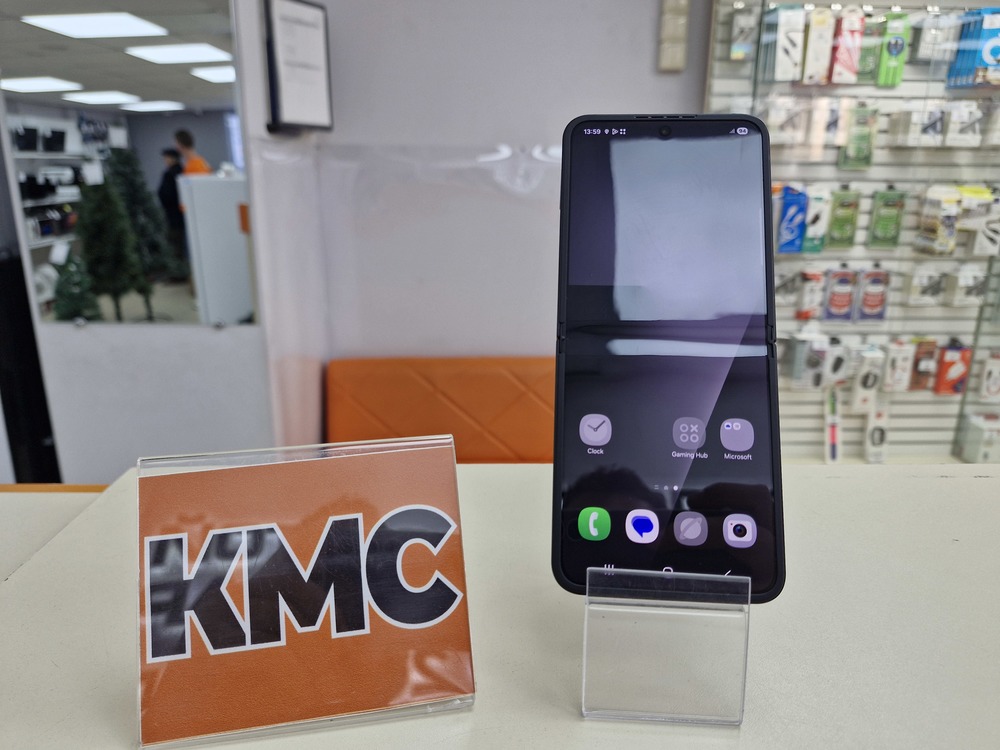 Смартфон Samsung Galaxy Z Flip 7 FE 8/128