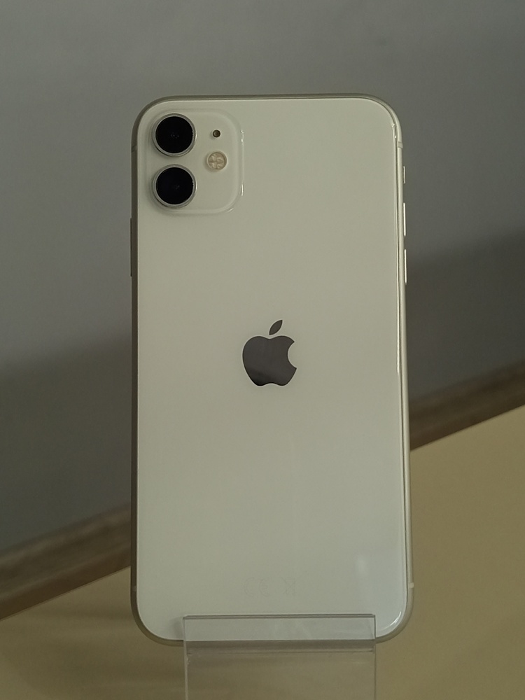 Смартфон Apple iPhone 11 64Gb