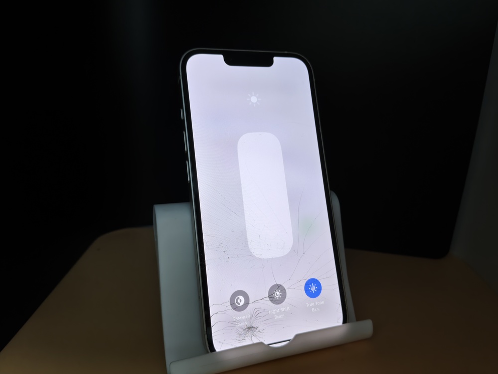Смартфон Apple Iphone 14 128Gb
