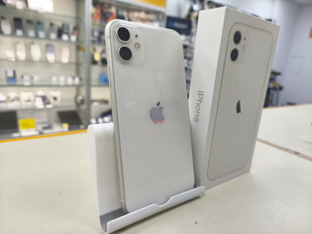 Смартфон Apple iPhone 11 128Gb