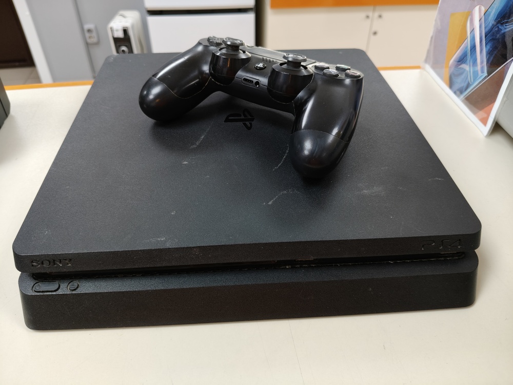Игровая приставка PlayStation 4 Slim 500GB