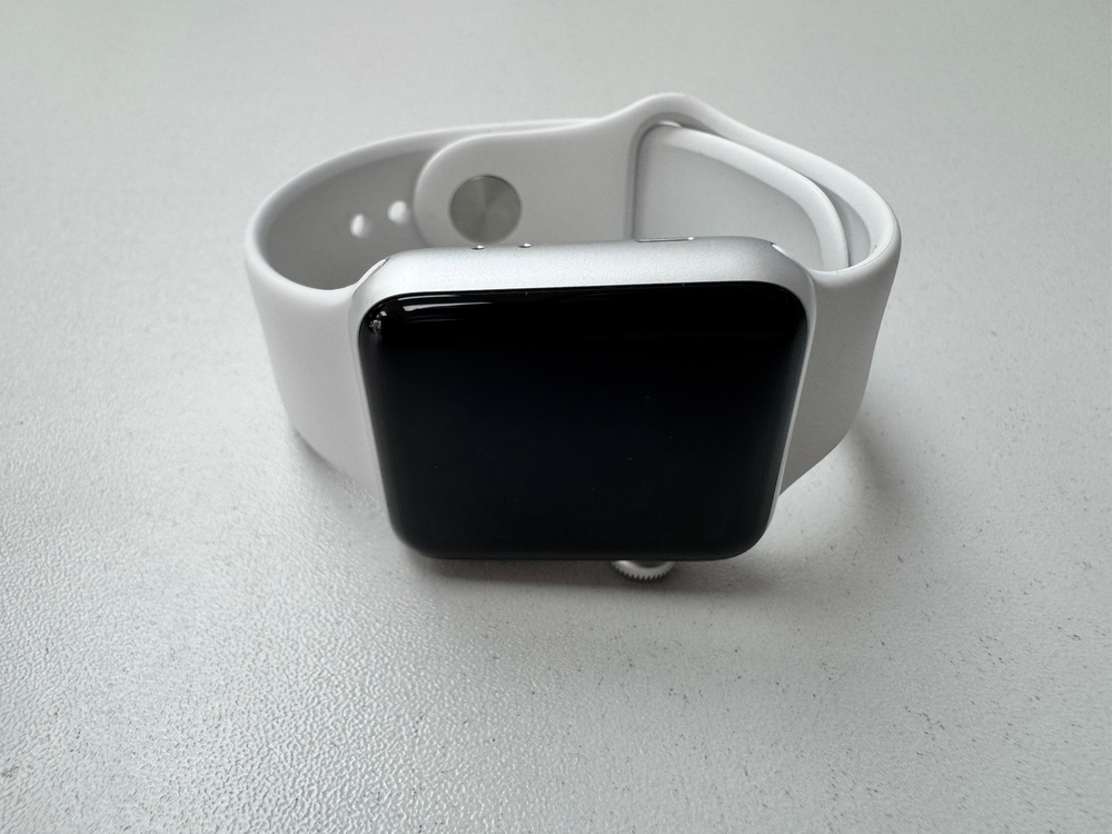 Смарт-часы Apple Watch Series 3 38 мм