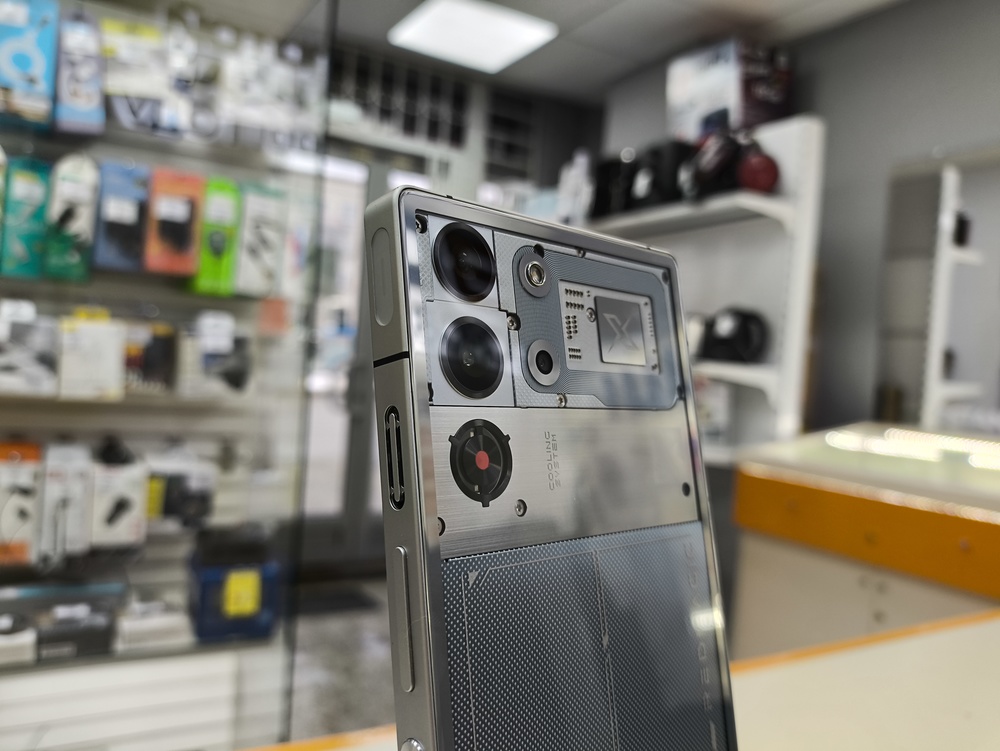 Смартфон ZTE Nubia Red Magic 10 Pro 16/512