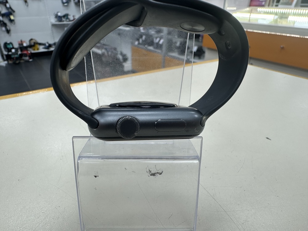 Смарт-часы Apple Watch Series 3 42 мм