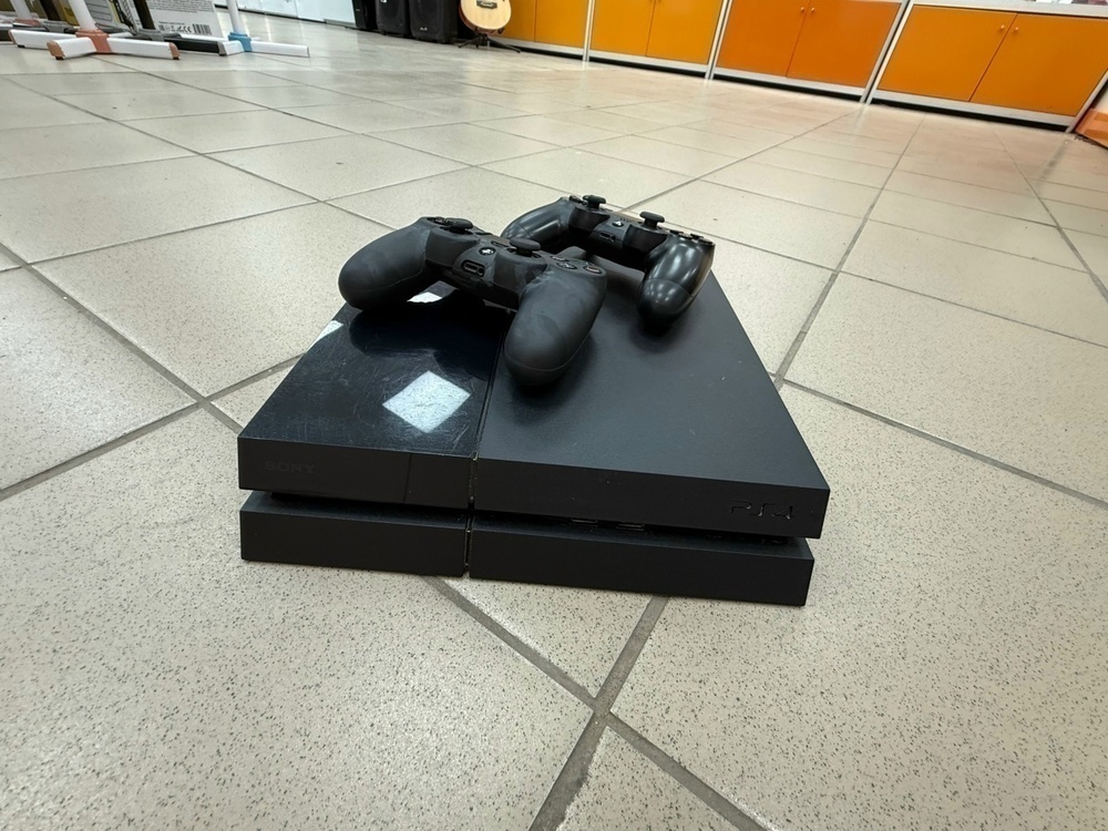 Игровая приставка PlayStation 4 FAT 500GB