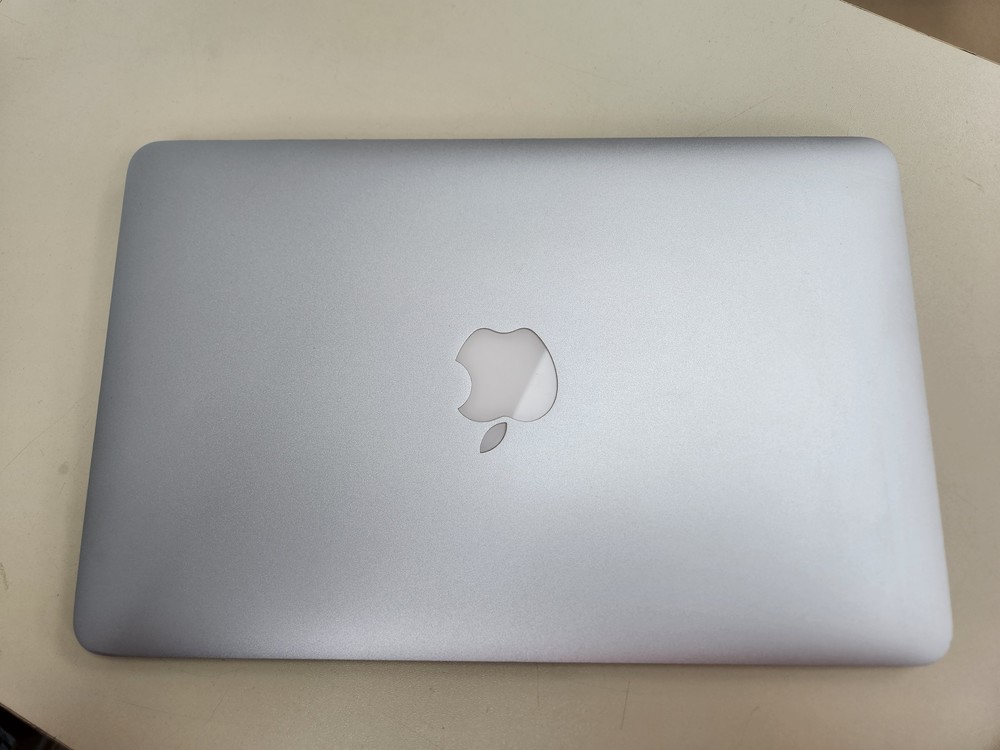Ноутбук Apple MacBook Air (11 дюймов, A1370) 2010