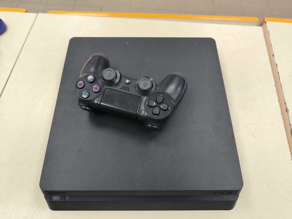 Игровая приставка PlayStation 4 Slim 1Tb