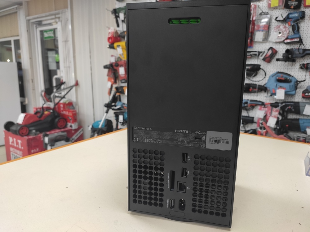 Игровая приставка Xbox Series X 1Tb