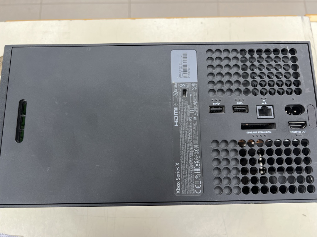 Игровая приставка Xbox Series X 1Tb