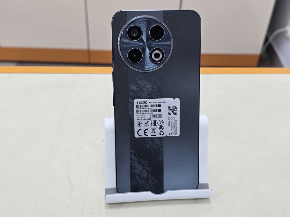 Смартфон Tecno SPARK 30 PRO 8/256