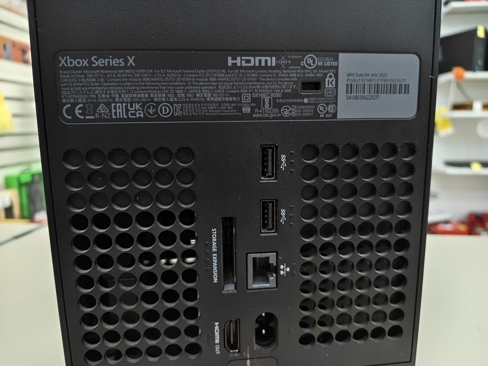 Игровая приставка Xbox Series X 1Tb