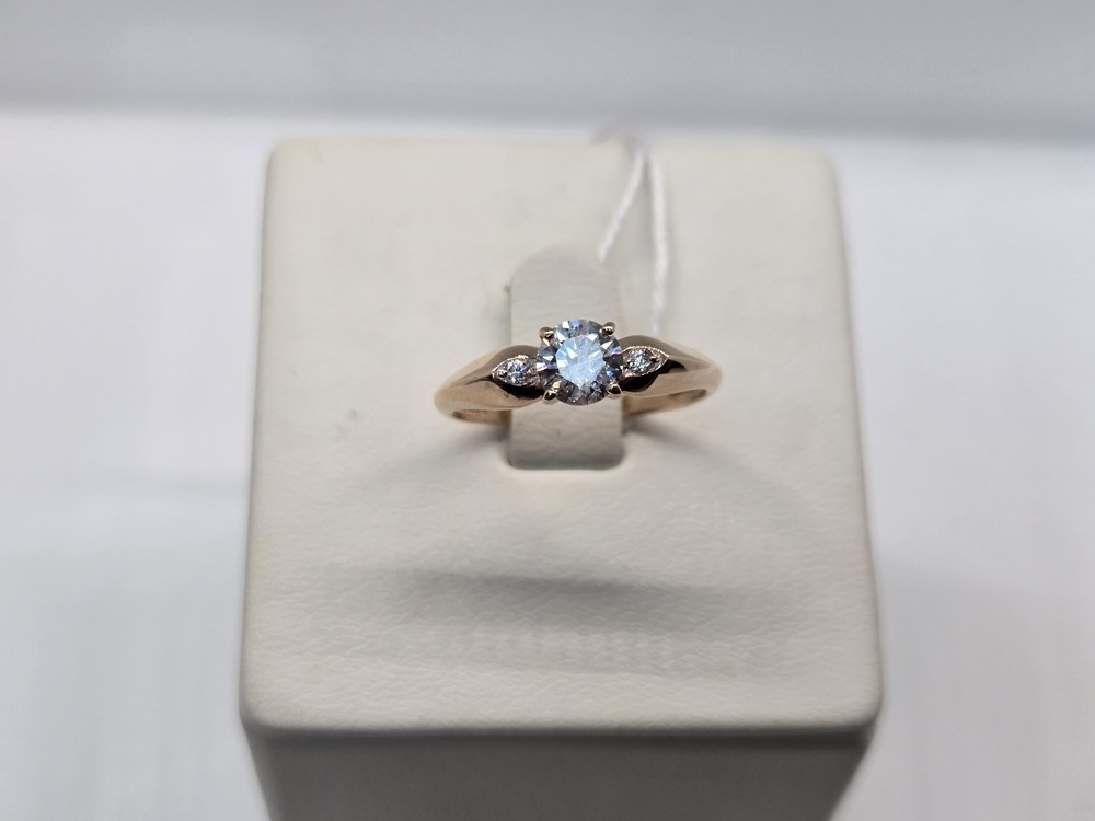 КОЛКМИ585 КОЛЬЦО С КАМНЯМИ (Au 585)