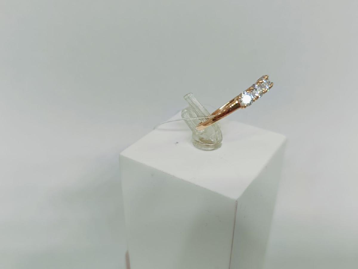 КОЛЬЦО С КАМНЯМИ (Au 585)