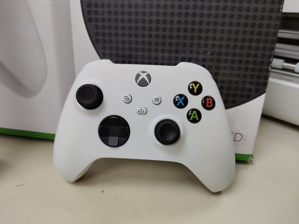 Игровая приставка Xbox Series S 1Tb SSD