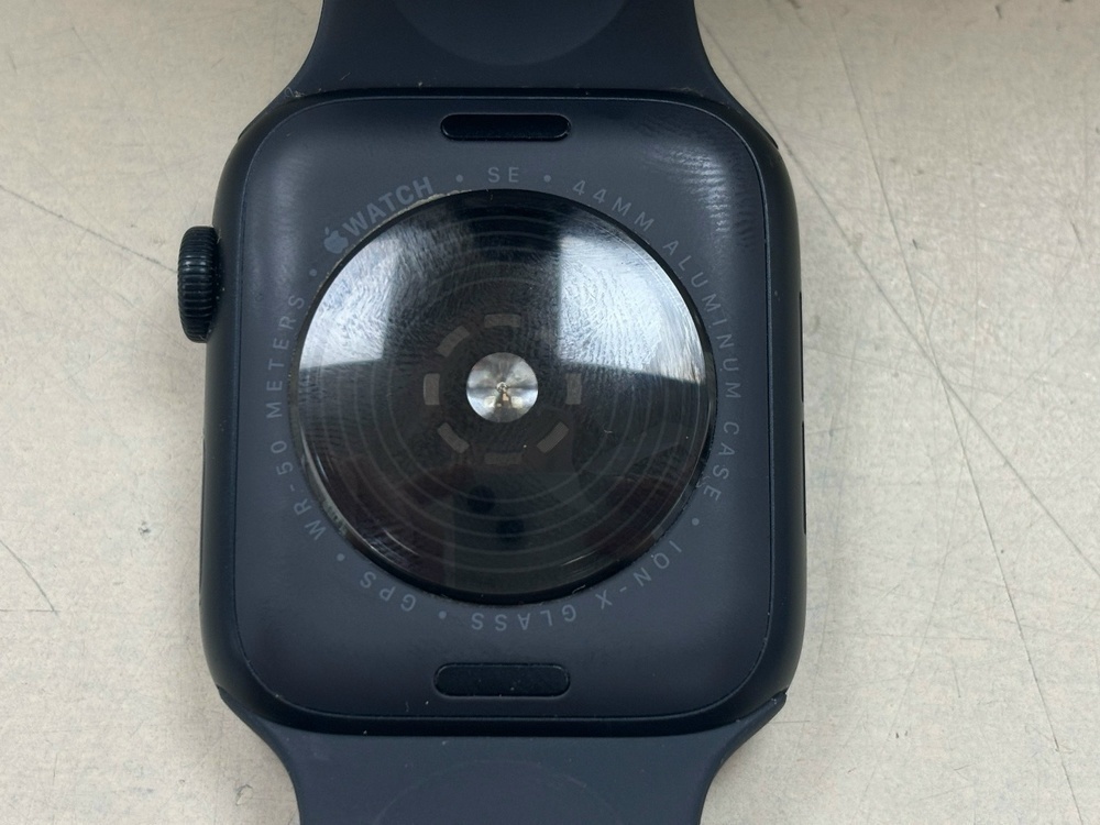 Смарт-часы Apple Watch SE 2022 44mm