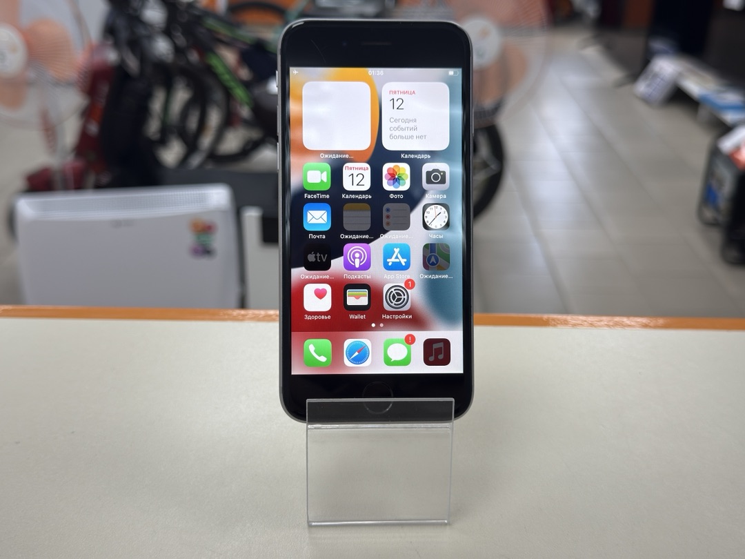 Смартфон Apple iPhone 6S 32Gb
