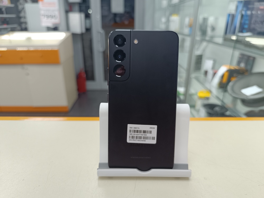 Смартфон Samsung Galaxy S22 8/256