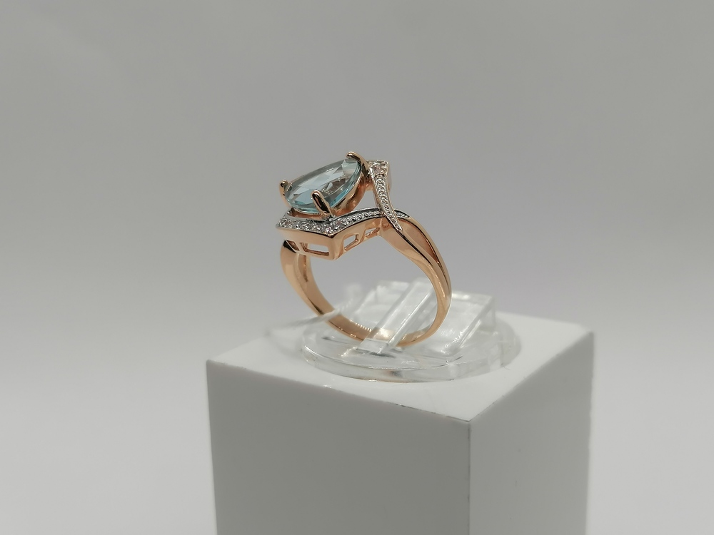 КОЛЬЦО С КАМНЯМИ (Au 585)