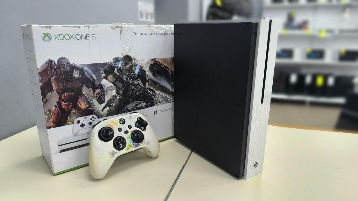 Игровая приставка Xbox One S 1TB